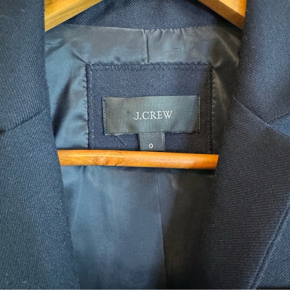 J. Crew Navy Blue Regent Blazer in Wool Flannel Size 0 - Picture 4 of 8